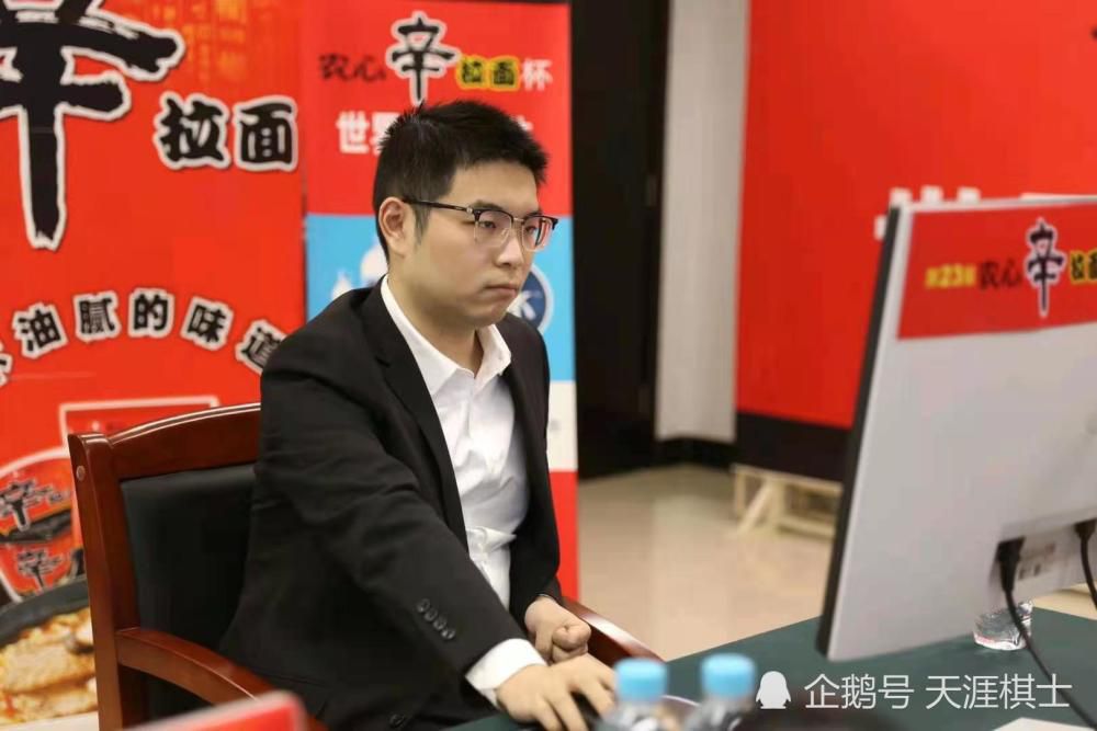 三个年轻人之间出现了一种三角性关系，他们是兼职买卖毒品的肖恩·贝特曼，双性恋的保罗·欧文及保罗的前女友劳伦。